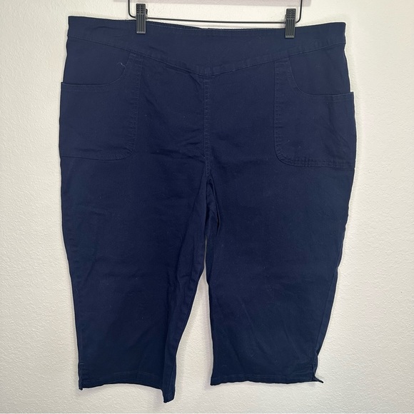 Denim&Co Pants - Denim & Co. Navy Capri Pants – Size XL